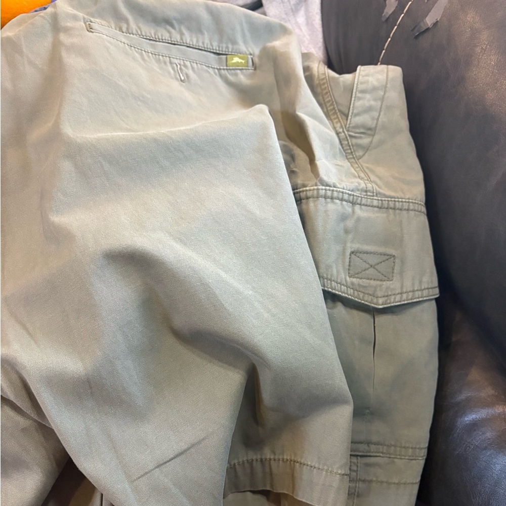 Tommy Bahama Olive Cargo Shorts